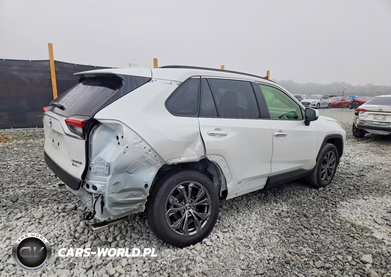 2025 Toyota Rav4 Limited VIN:JTMD6RFV7SJ070048 - 3