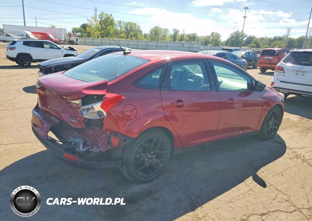 2016 Ford Focus Se VIN:1FADP3F2XGL233857 - 3