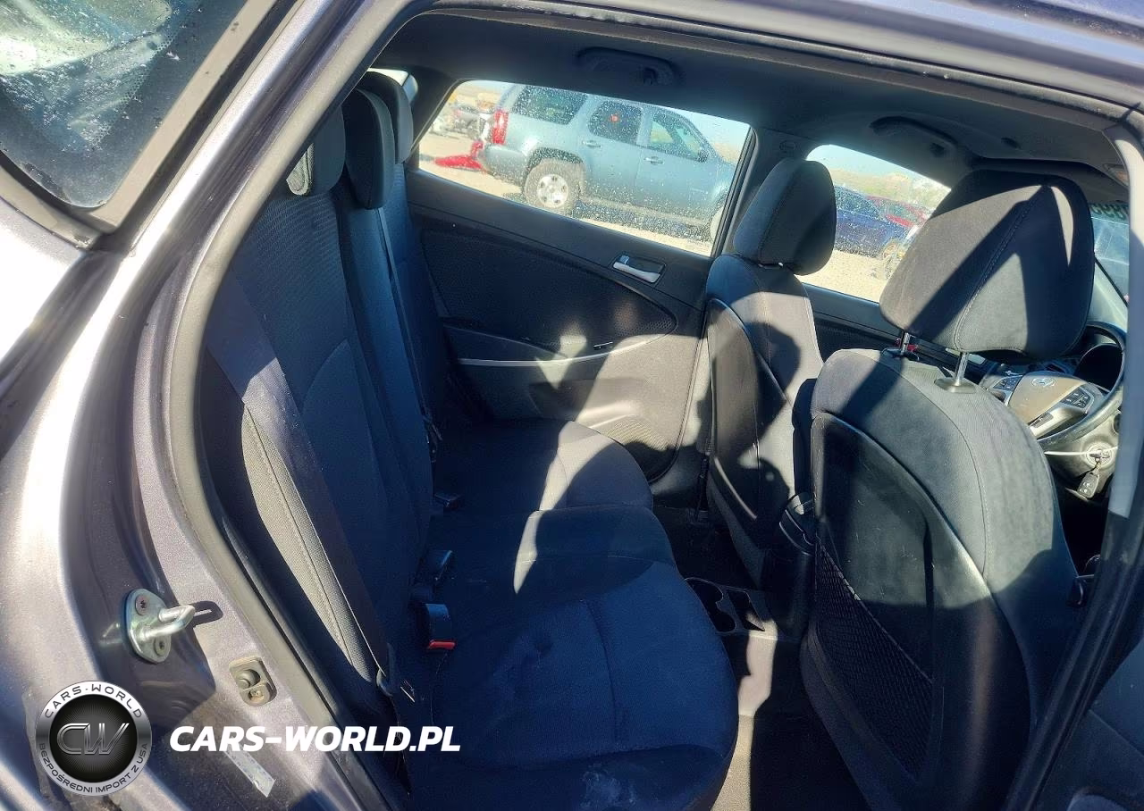 2016 Hyundai Accent Sport VIN:KMHCU5AE1GU259099 - 10