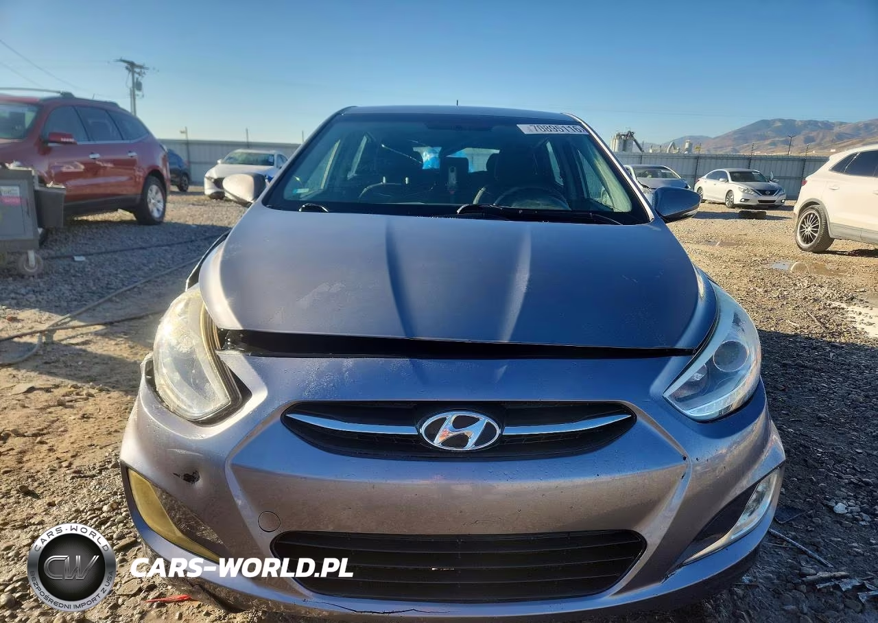 2016 Hyundai Accent Sport VIN:KMHCU5AE1GU259099 - 5