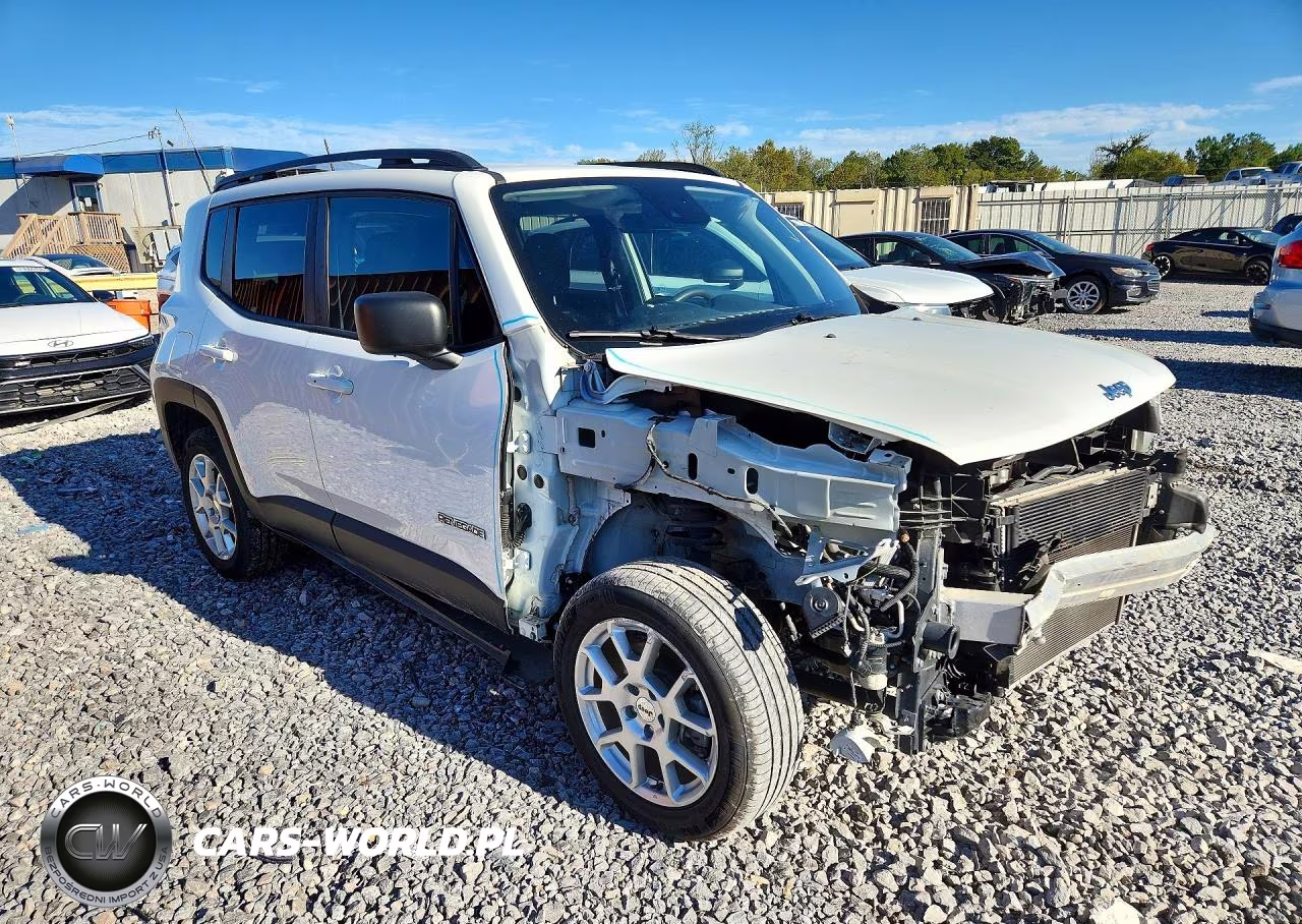 2022 Jeep Renegade Latitude VIN:ZACNJDB11NPN78994 - 4
