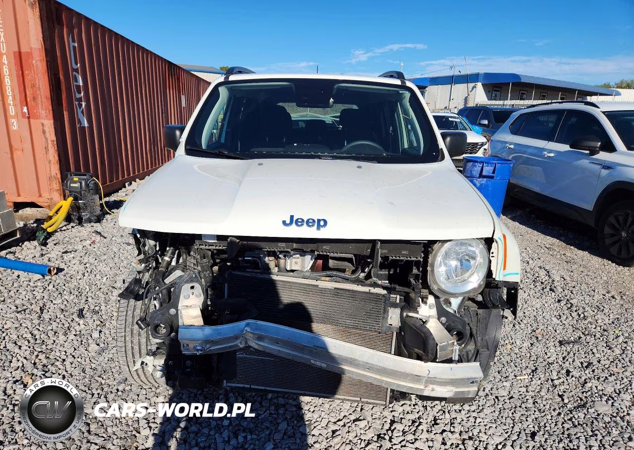 2022 Jeep Renegade Latitude VIN:ZACNJDB11NPN78994 - 5