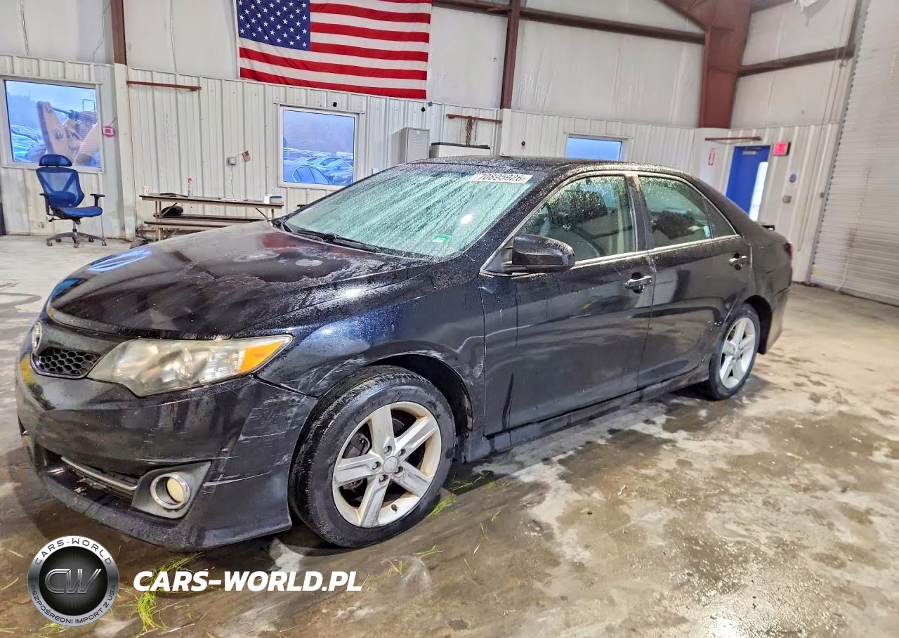 2014 Toyota Camry Se VIN:4T1BF1FK1EU394531 - 1