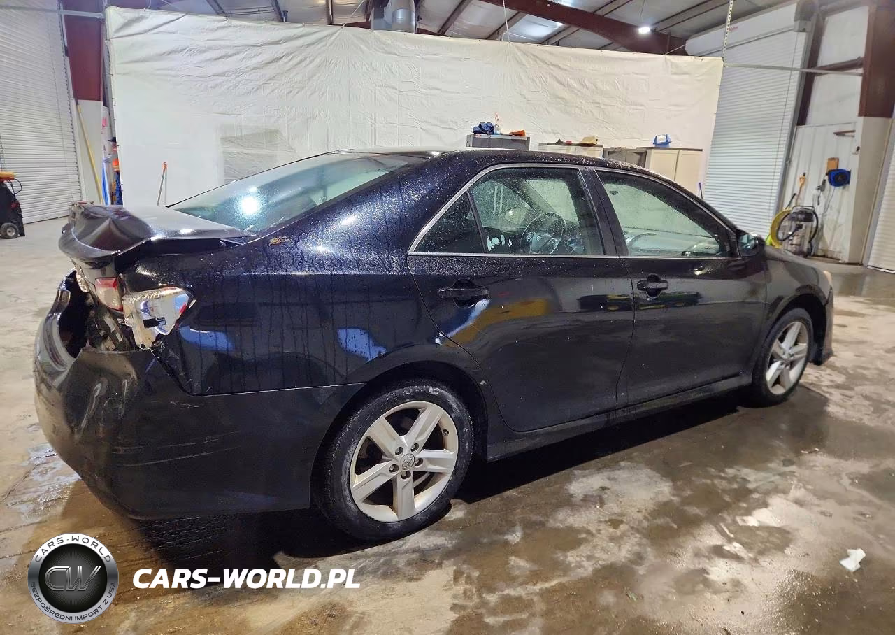 2014 Toyota Camry Se VIN:4T1BF1FK1EU394531 - 3