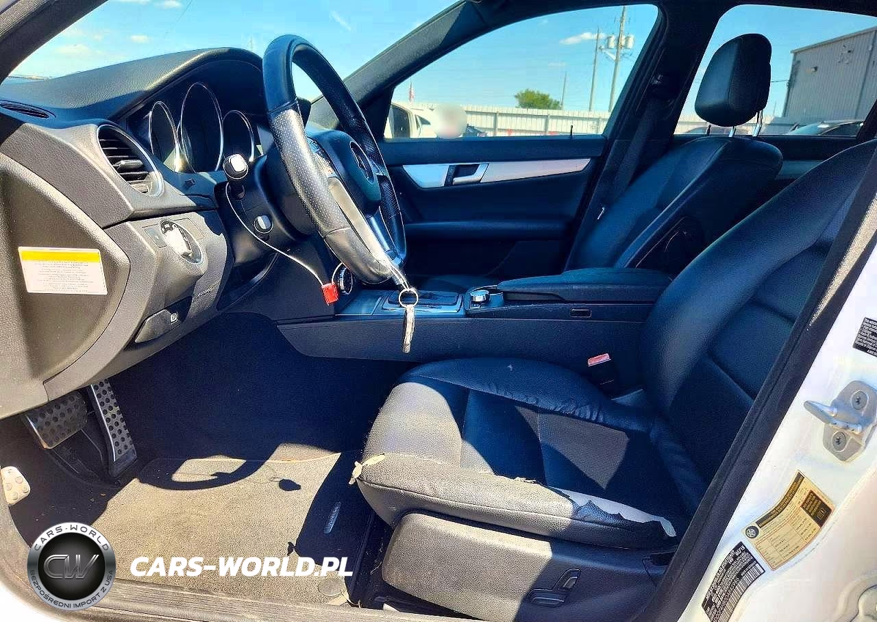 2013 Mercedes-Benz C 250 VIN:WDDGF4HB0DA843986 - 7