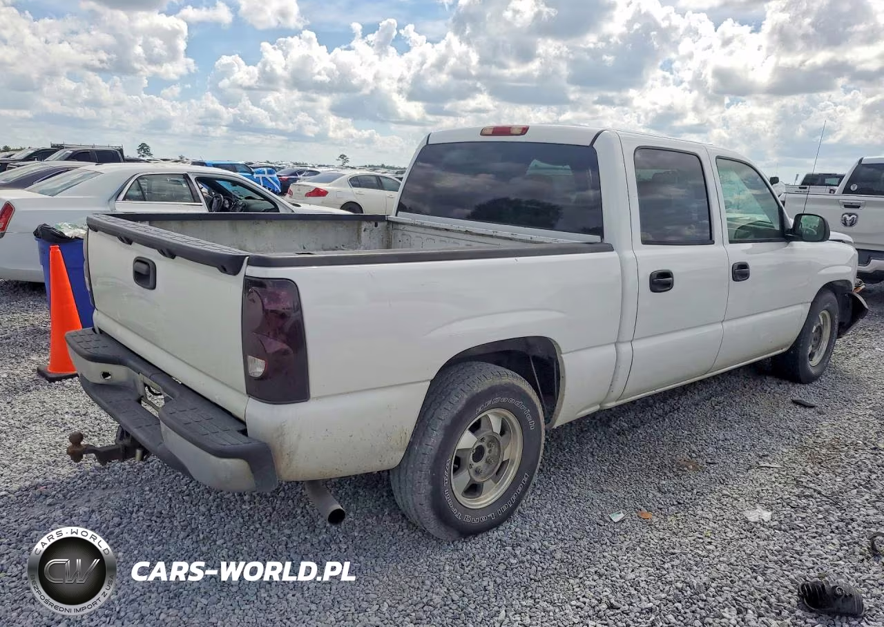 2004 Chevrolet Silverado C1500 VIN:2GCEC13T141372319 - 3