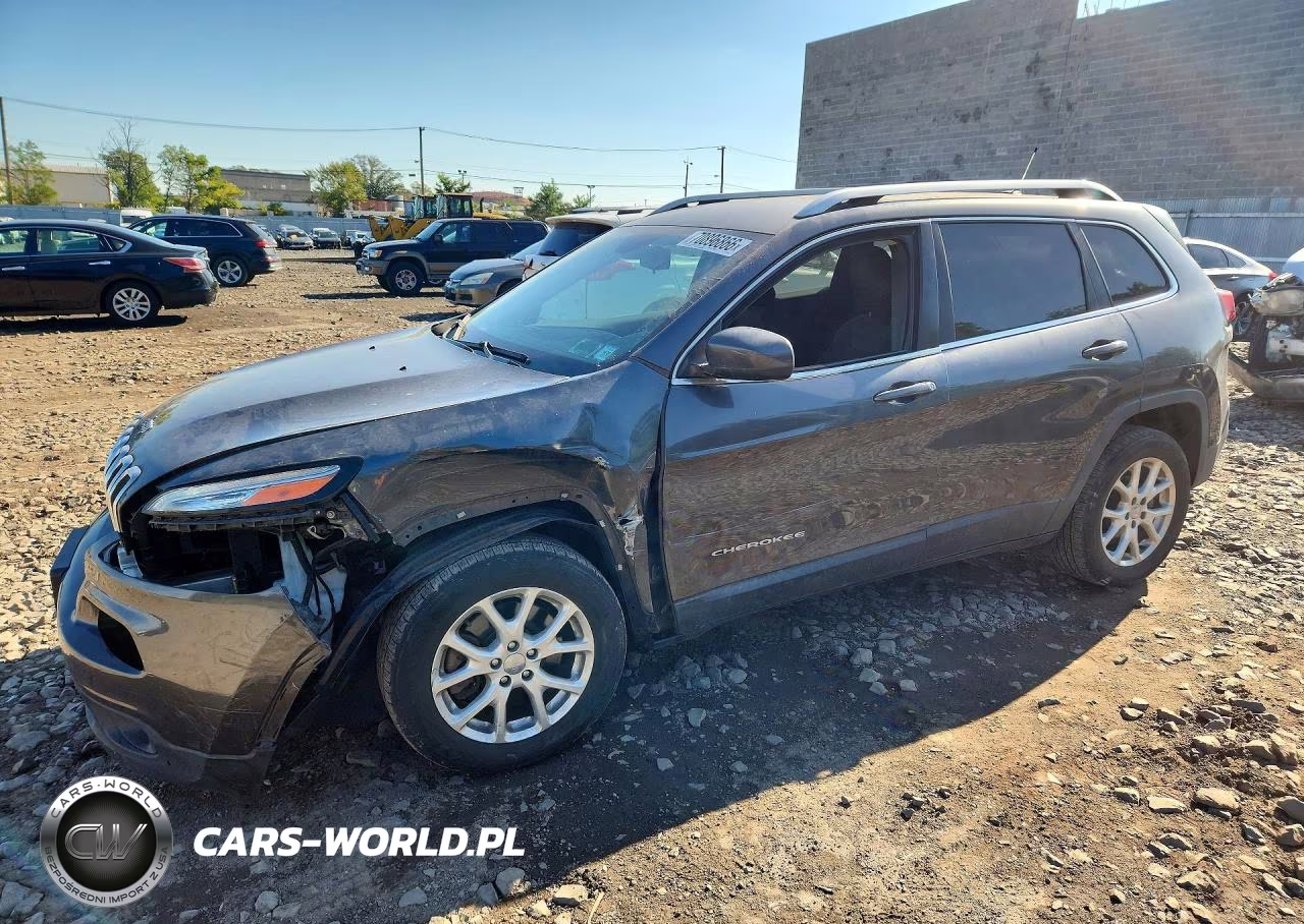 2015 Jeep Cherokee Latitude VIN:1C4PJLCB6FW761020 - 1