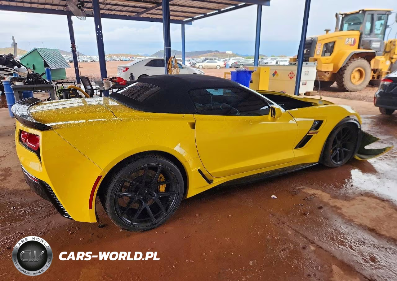 2017 Chevrolet Corvette Grand Sport 3Lt VIN:1G1Y13D70H5103239 - 3