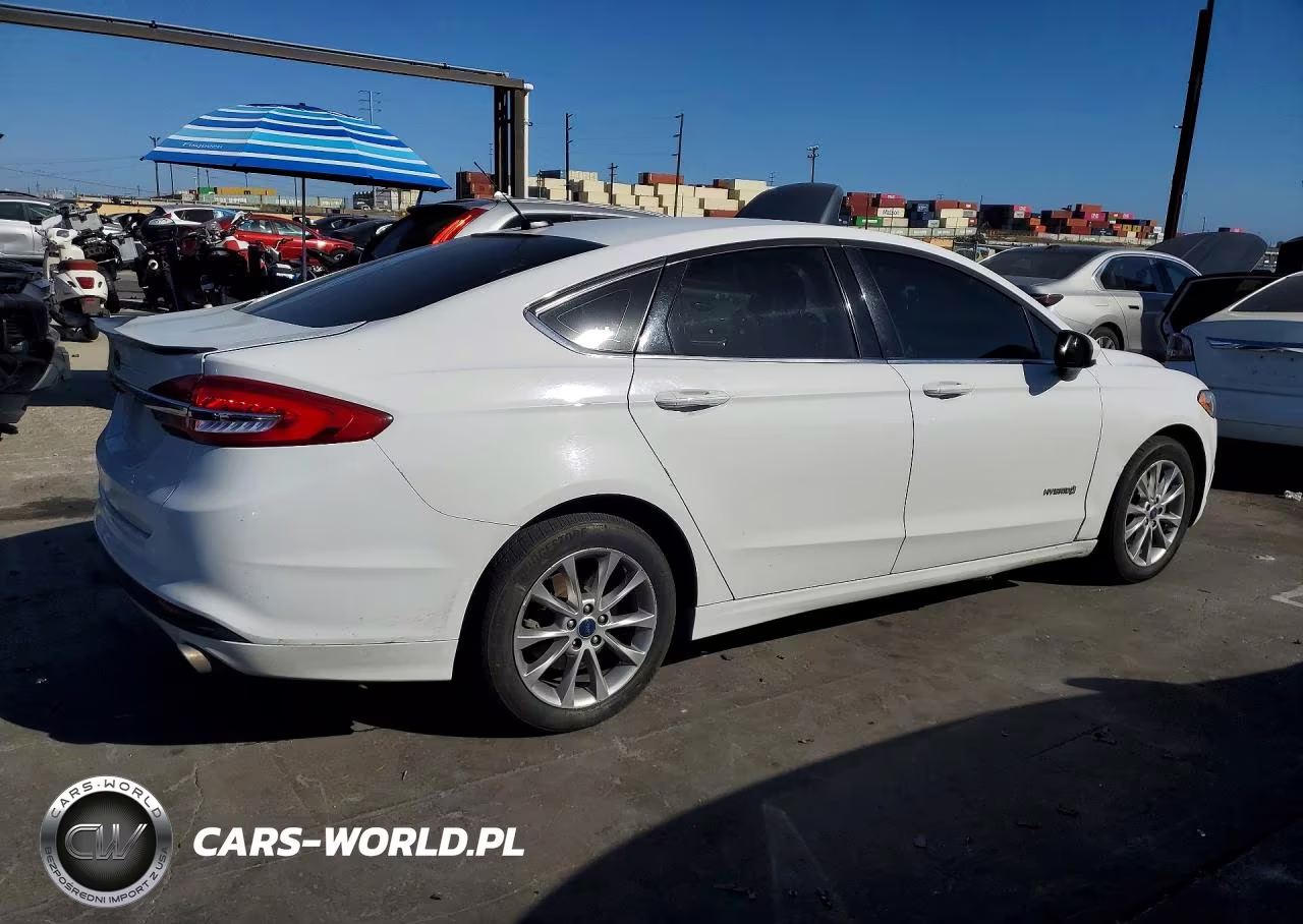 2017 Ford Fusion Se Hybrid VIN:3FA6P0LU9HR387931 - 3