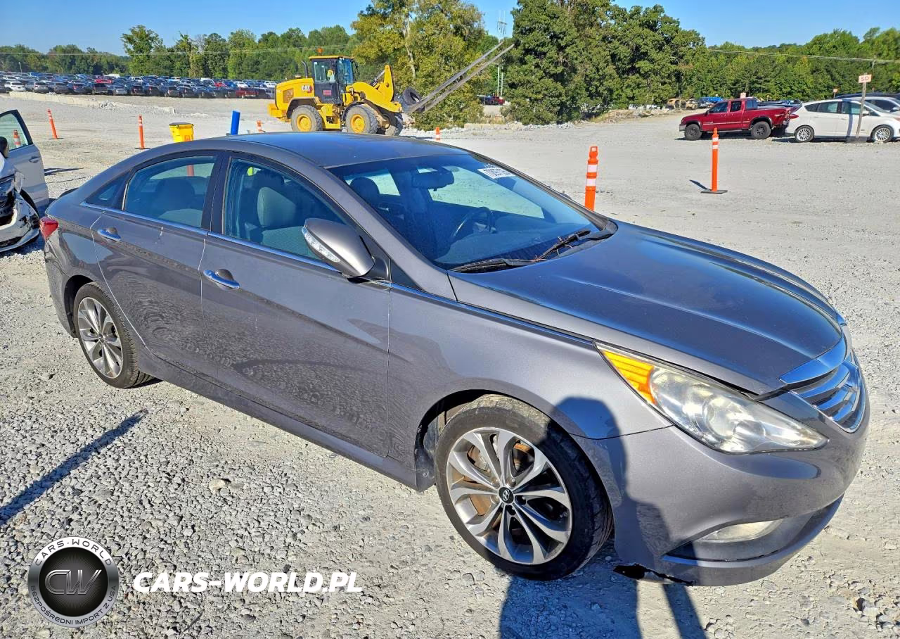 2014 Hyundai Sonata Se VIN:5NPEC4ACXEH885802 - 4