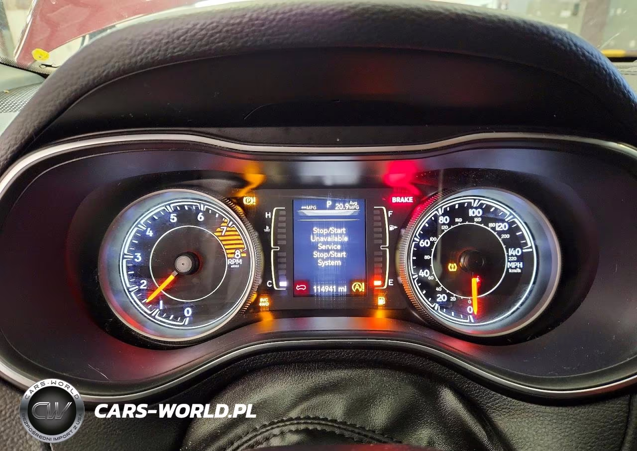 2019 Jeep Cherokee Latitude Plus VIN:1C4PJMLX5KD480768 - 9