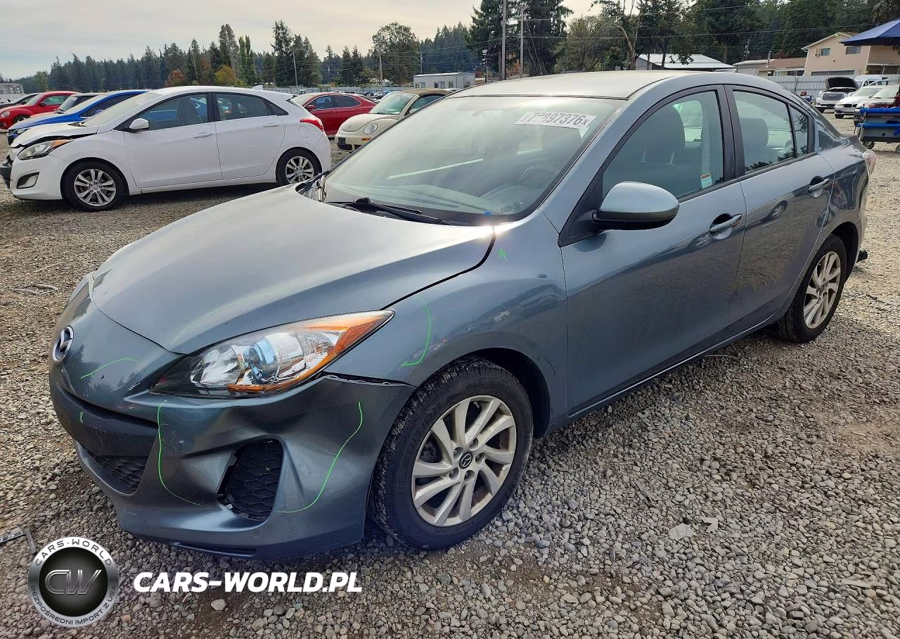 2013 Mazda 3 I