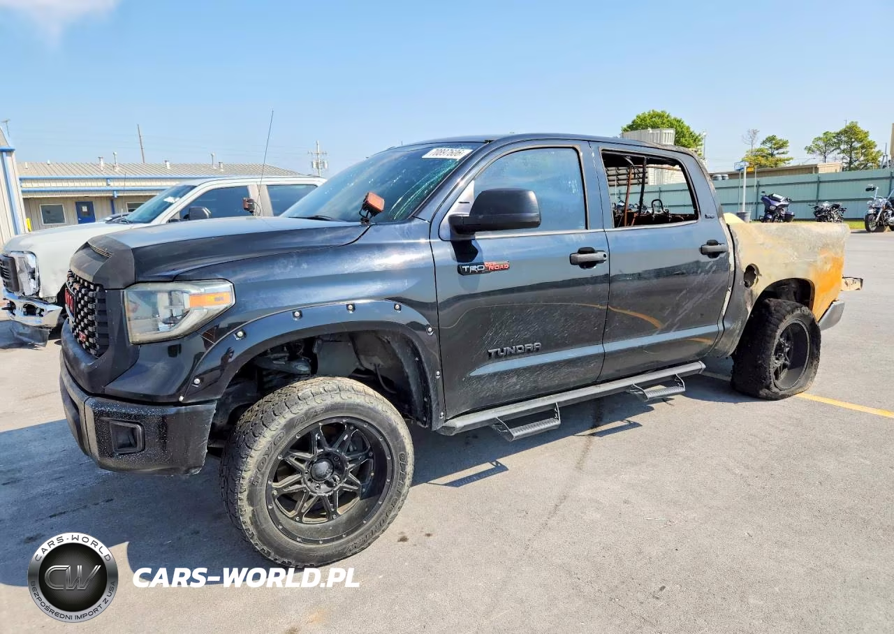 2018 Toyota Tundra Crewmax Sr5 – zdjęcie 1 z 12