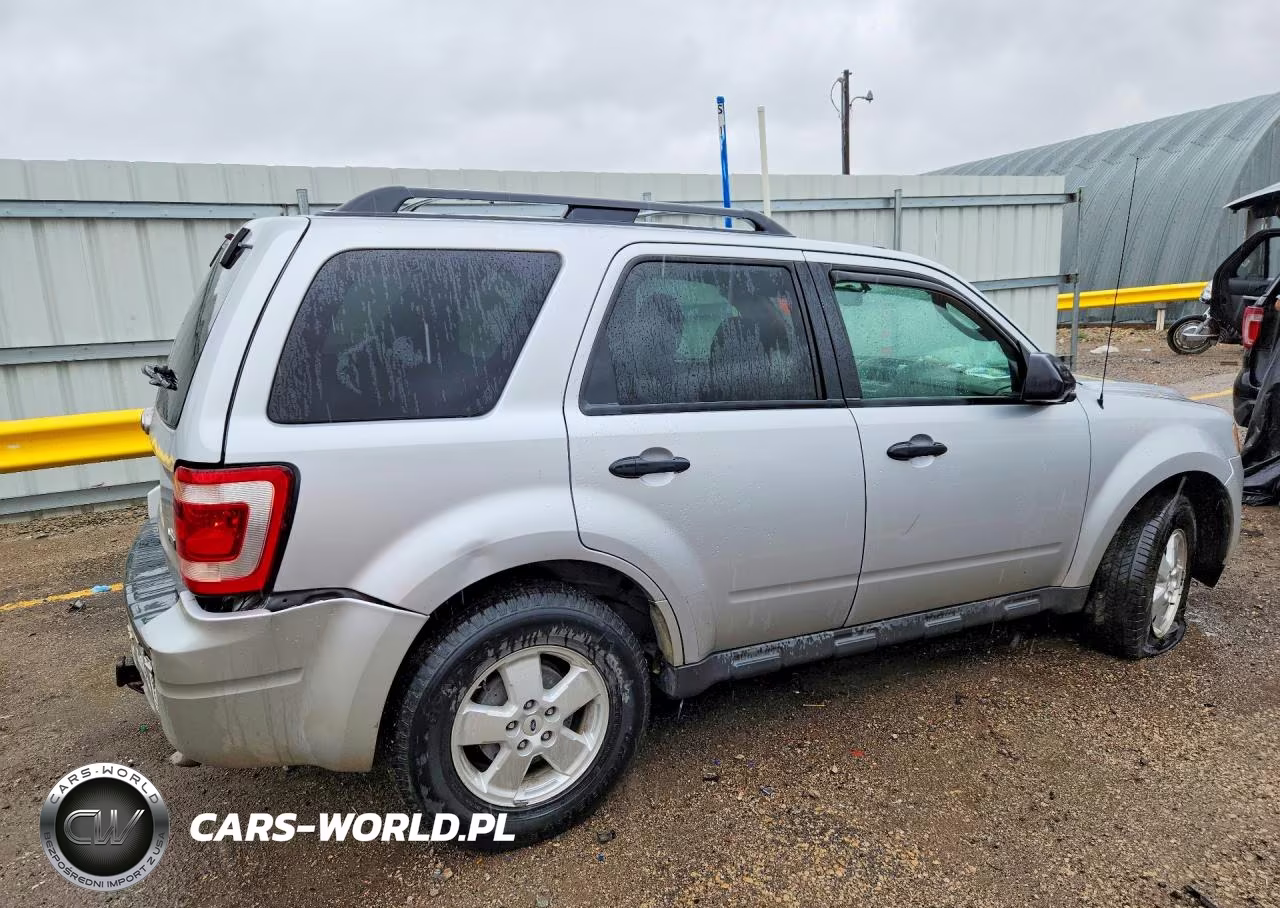 2011 Ford Escape Xlt VIN:1FMCU0DG7BKC29741 - 3