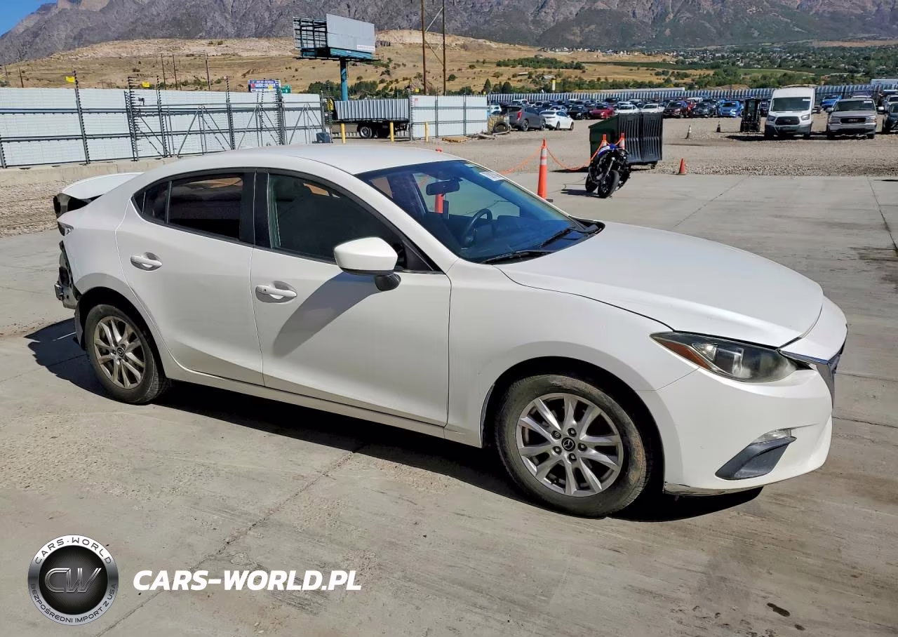 2014 Mazda 3 Touring VIN:JM1BM1V73E1115590 - 4