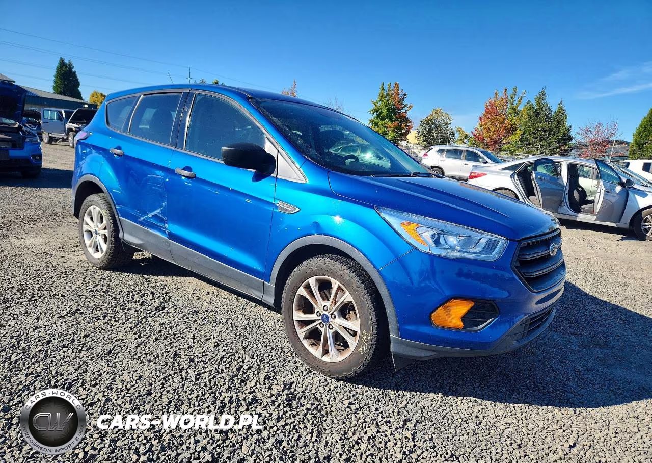 2017 Ford Escape S VIN:1FMCU0F71HUA23583 - 4