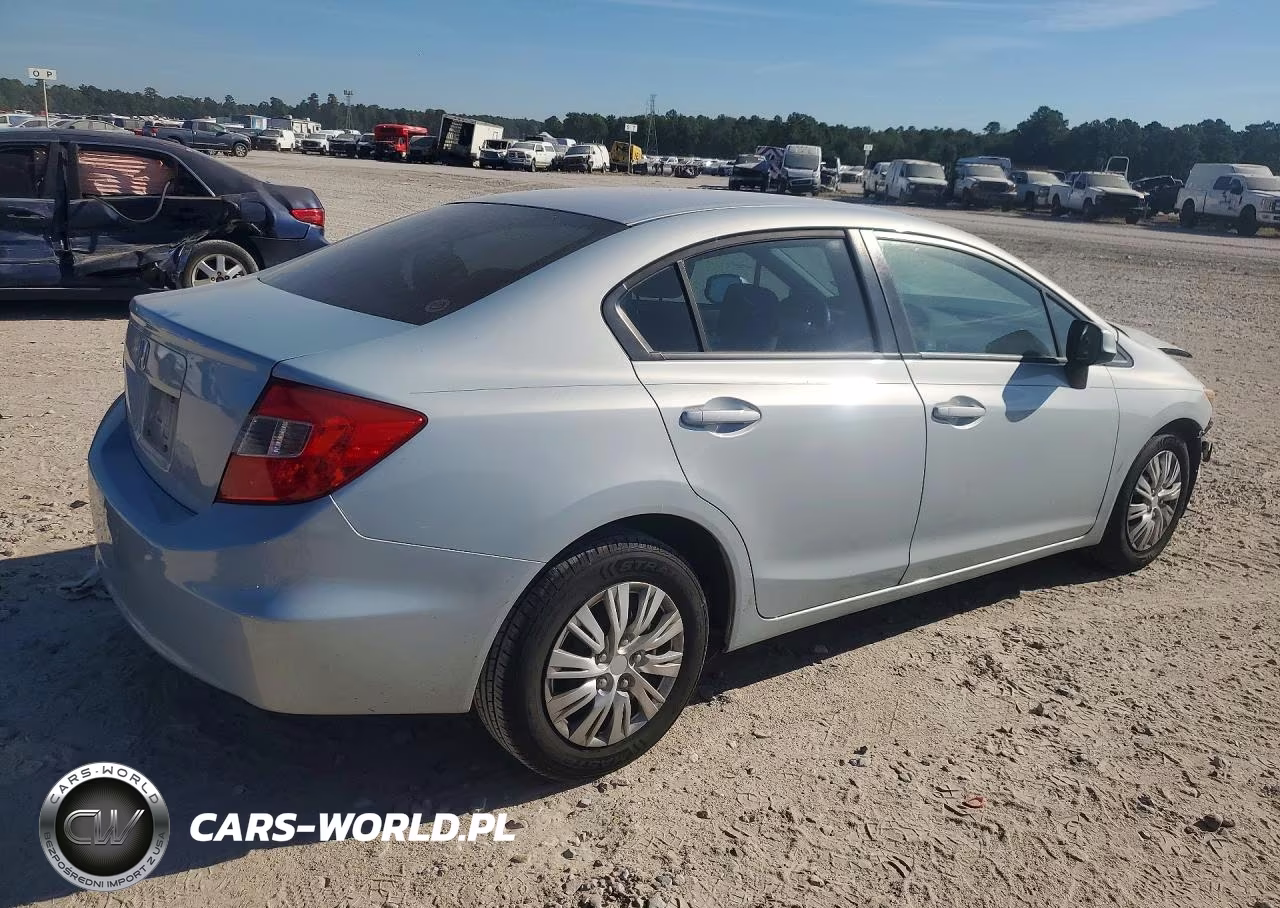 2012 Honda Civic Lx VIN:2HGFB2F5XCH555851 - 3