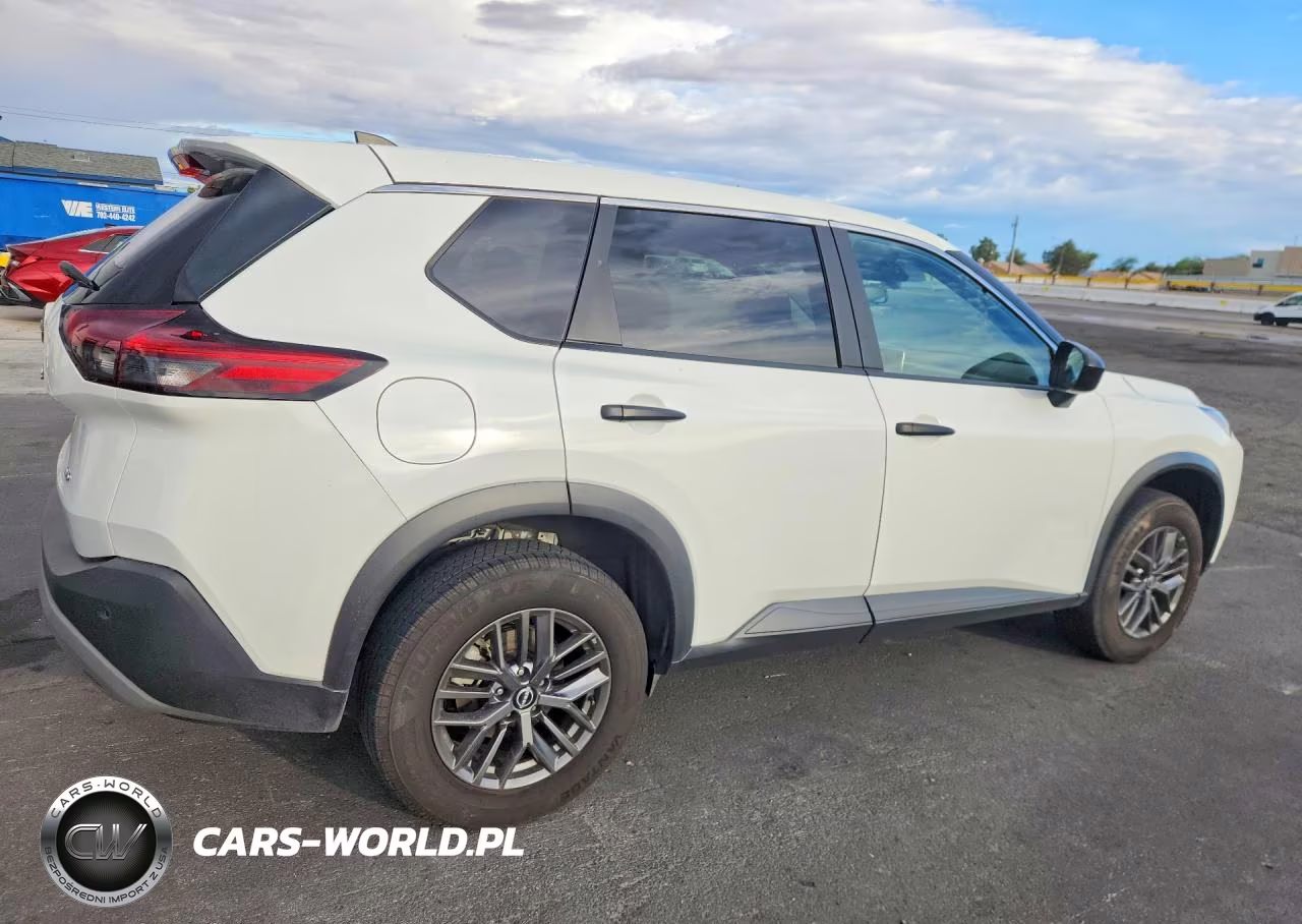 2023 Nissan Rogue S VIN:5N1BT3ABXPC848084 - 3