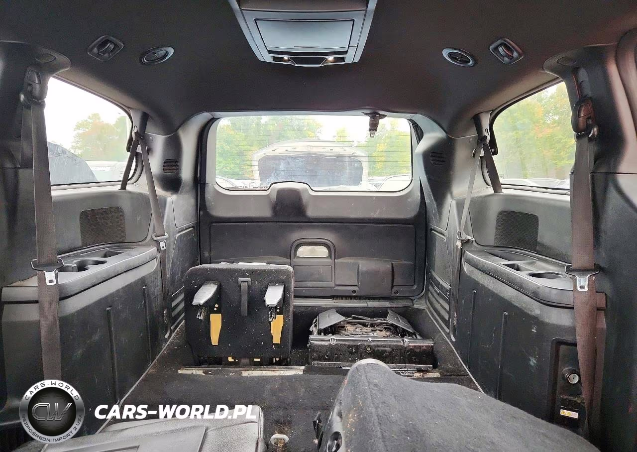2018 Dodge Grand Caravan Gt VIN:2C4RDGEG1JR240854 - 10