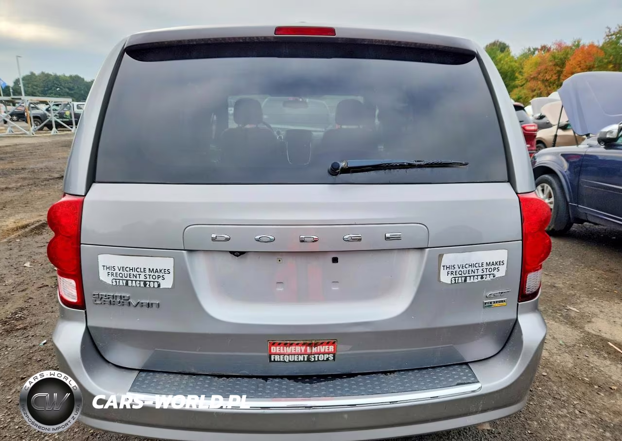2018 Dodge Grand Caravan Gt VIN:2C4RDGEG1JR240854 - 6
