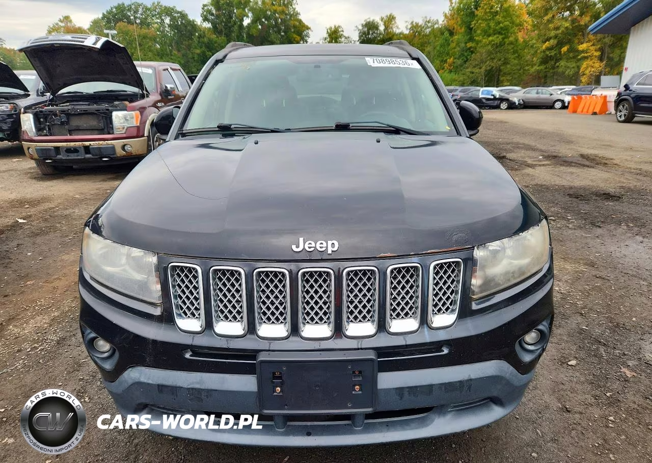 2014 Jeep Compass Latitude VIN:1C4NJDEB7ED730802 - 5