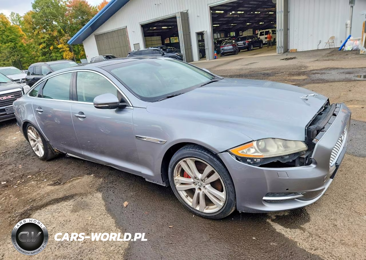 2011 Jaguar Xjl VIN:SAJWA2GB6BLV07658 - 4