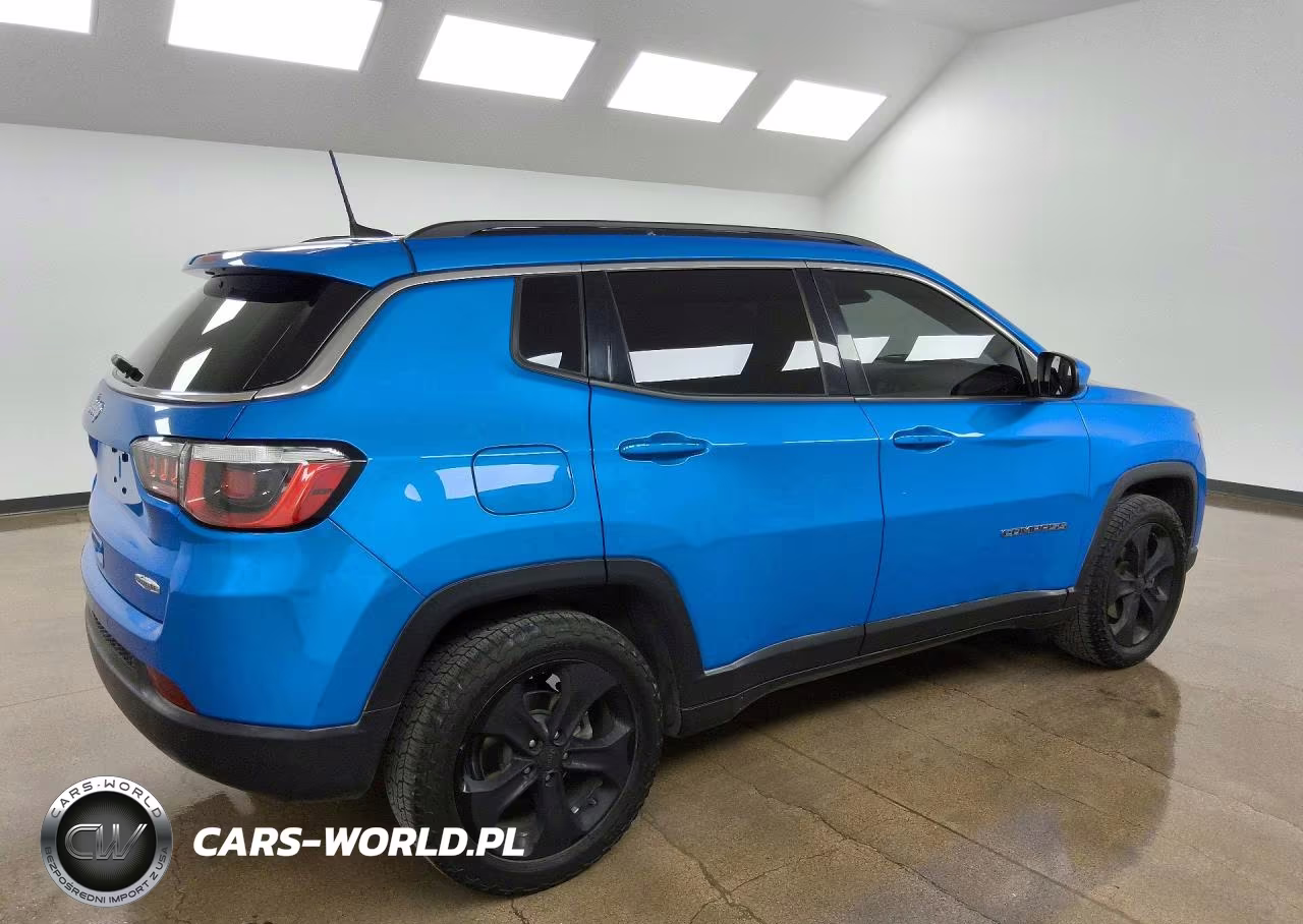 2017 Jeep Compass Latitude VIN:3C4NJCBB6HT682125 - 3