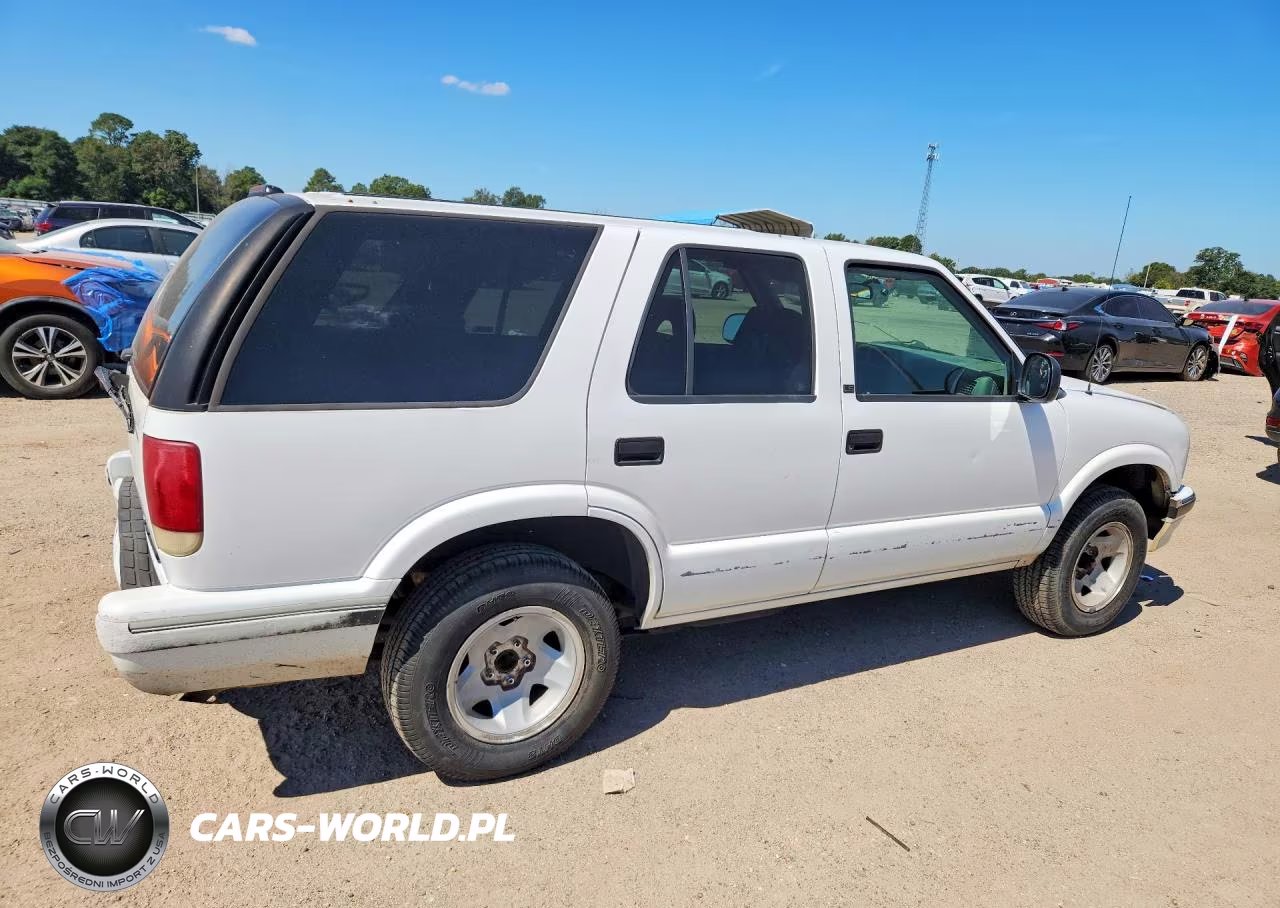 1995 Chevrolet Blazer VIN:1GNCS13W6S2248944 - 3