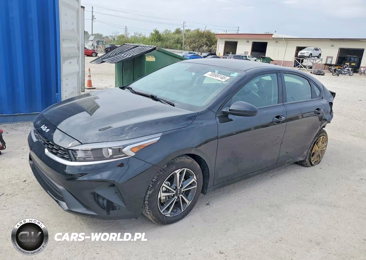 2024 Kia Forte Lxs