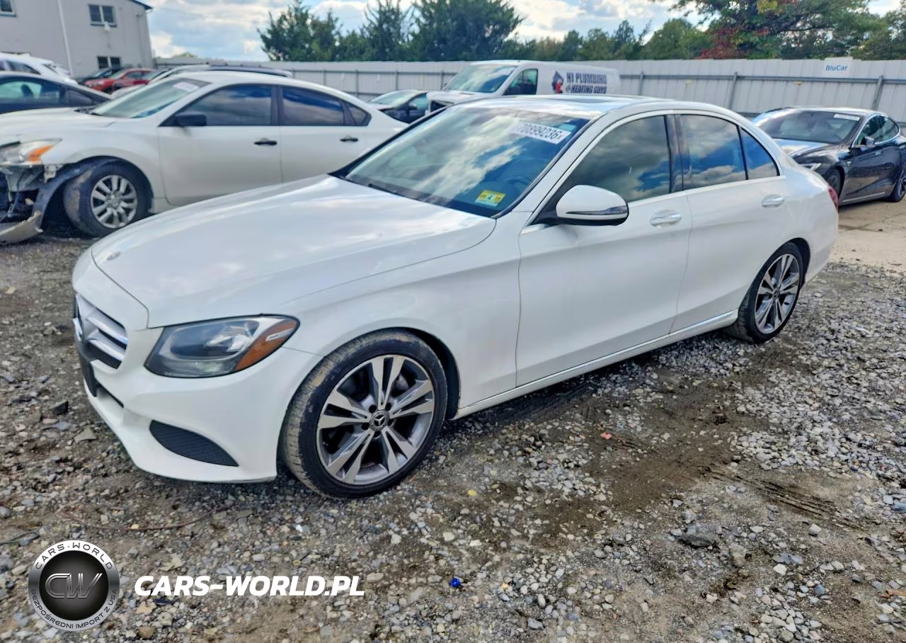 2018 Mercedes-Benz C 300 VIN:55SWF4JB5JU276272 - 1