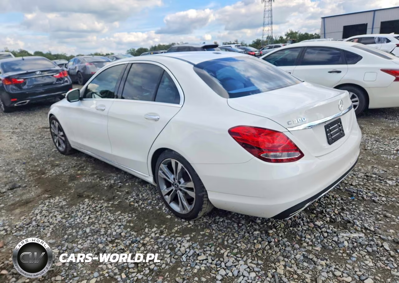 2018 Mercedes-Benz C 300 VIN:55SWF4JB5JU276272 - 2
