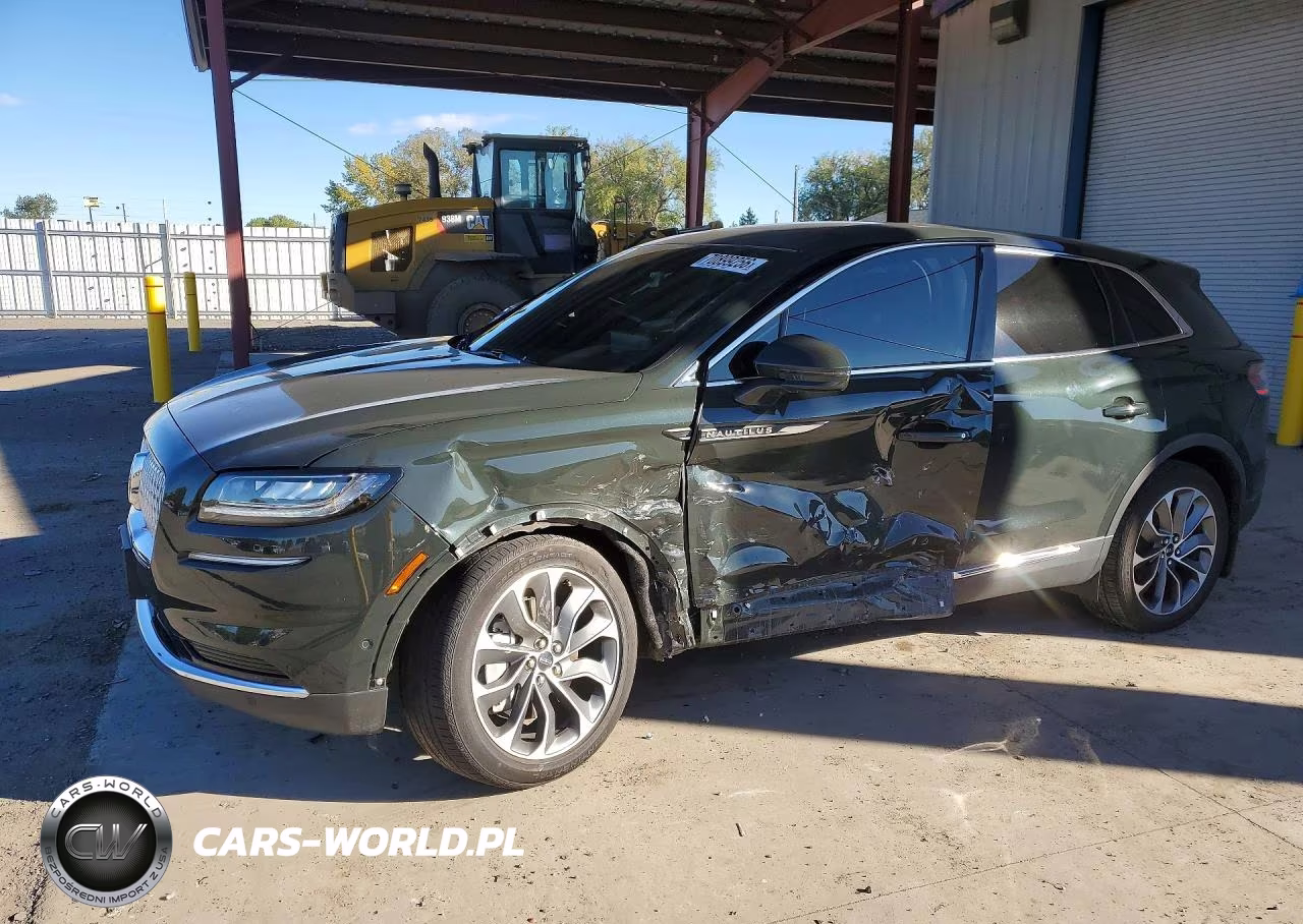 2023 Lincoln Nautilus Reserve VIN:2LMPJ8KPXPBL08757 - 1