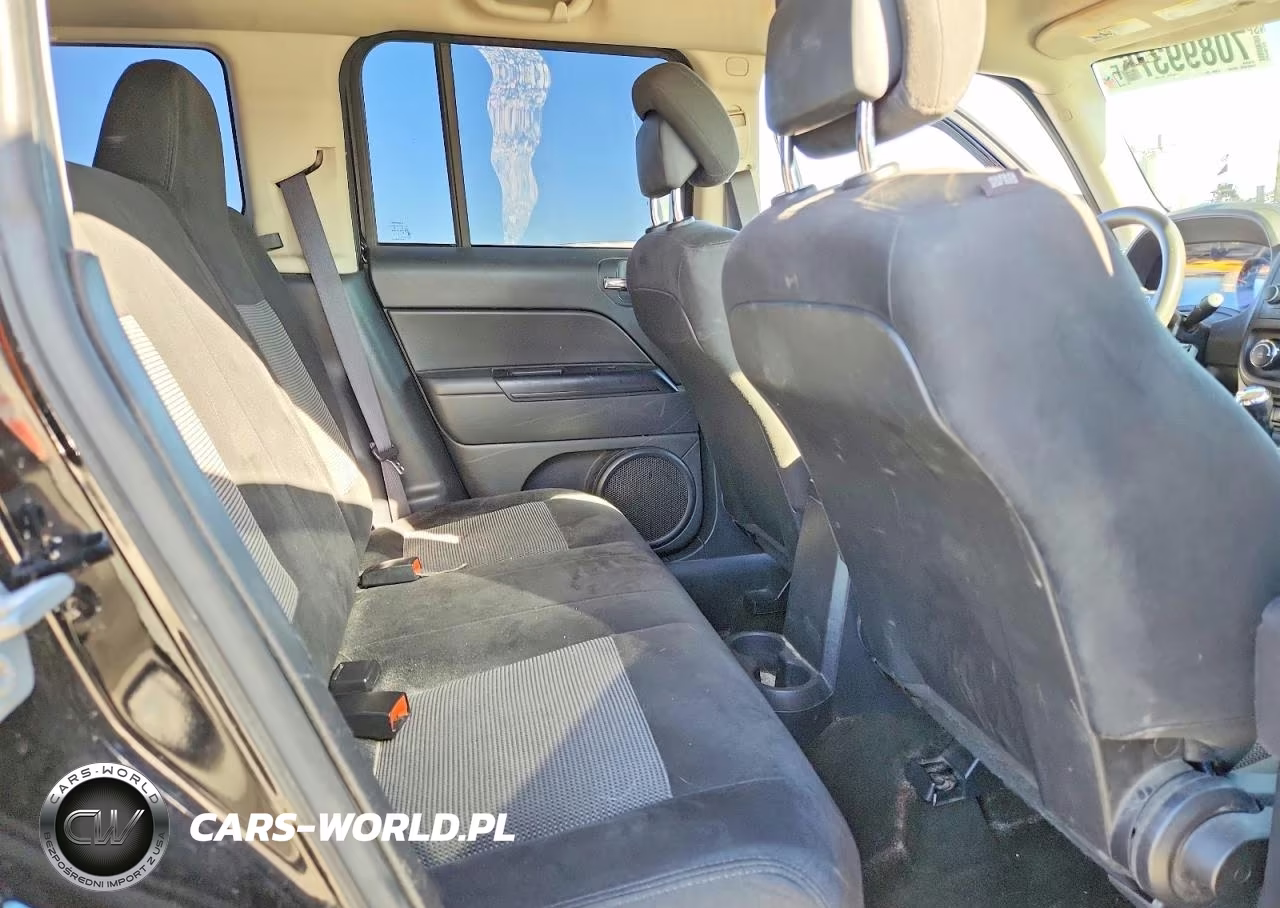 2016 Jeep Patriot Sport VIN:1C4NJPBB0GD679409 - 11