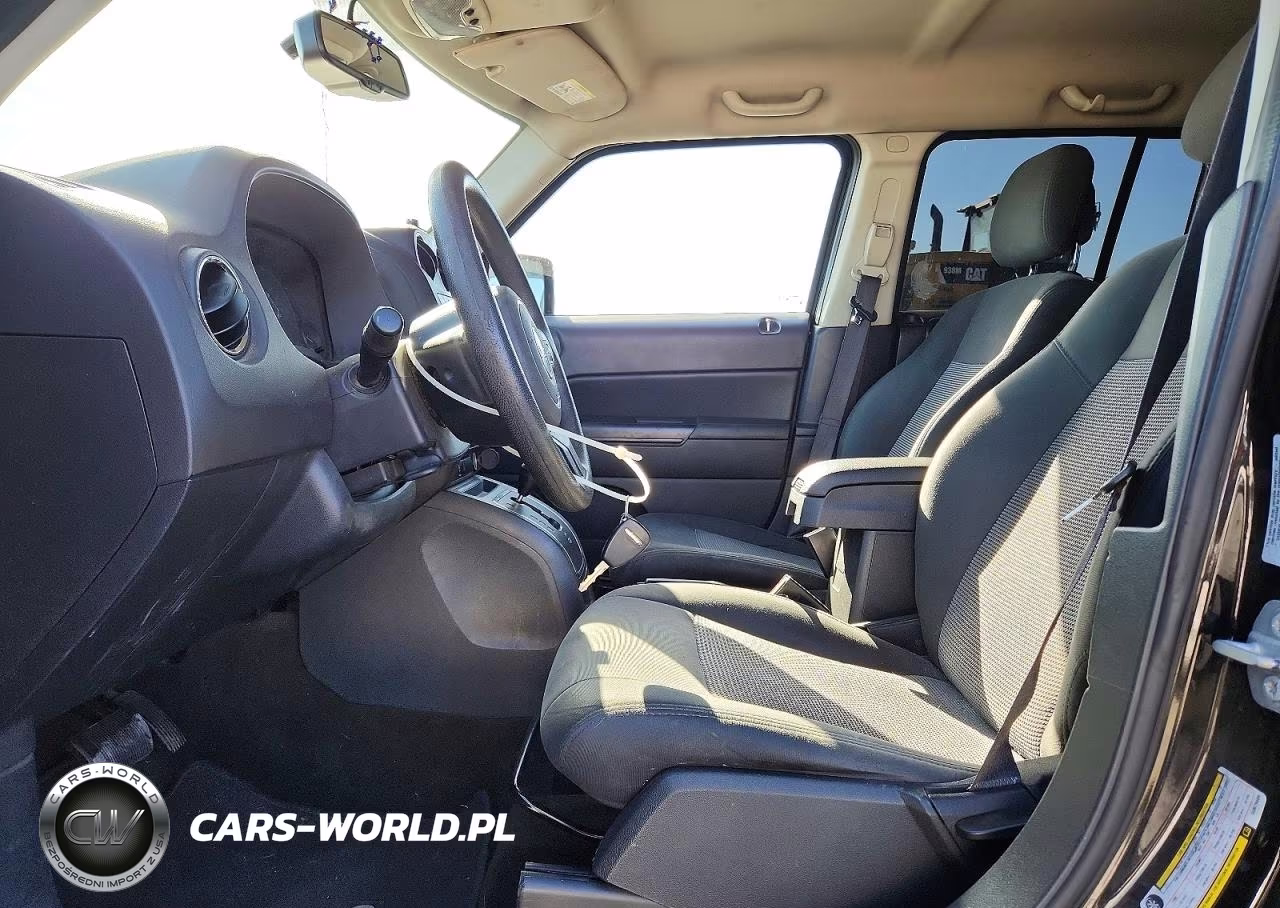 2016 Jeep Patriot Sport VIN:1C4NJPBB0GD679409 - 7