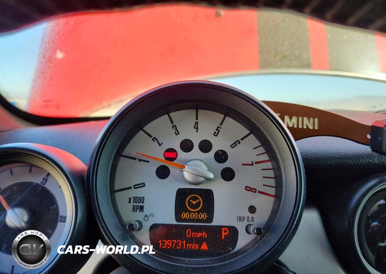 2012 Mini Cooper Roadster VIN:WMWSY1C58CT311514 - 9