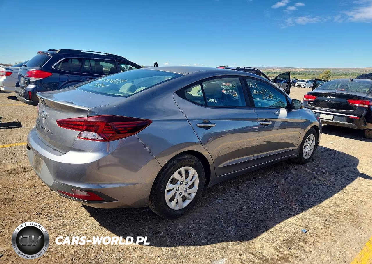 2019 Hyundai Elantra Se VIN:5NPD74LF1KH487042 - 3