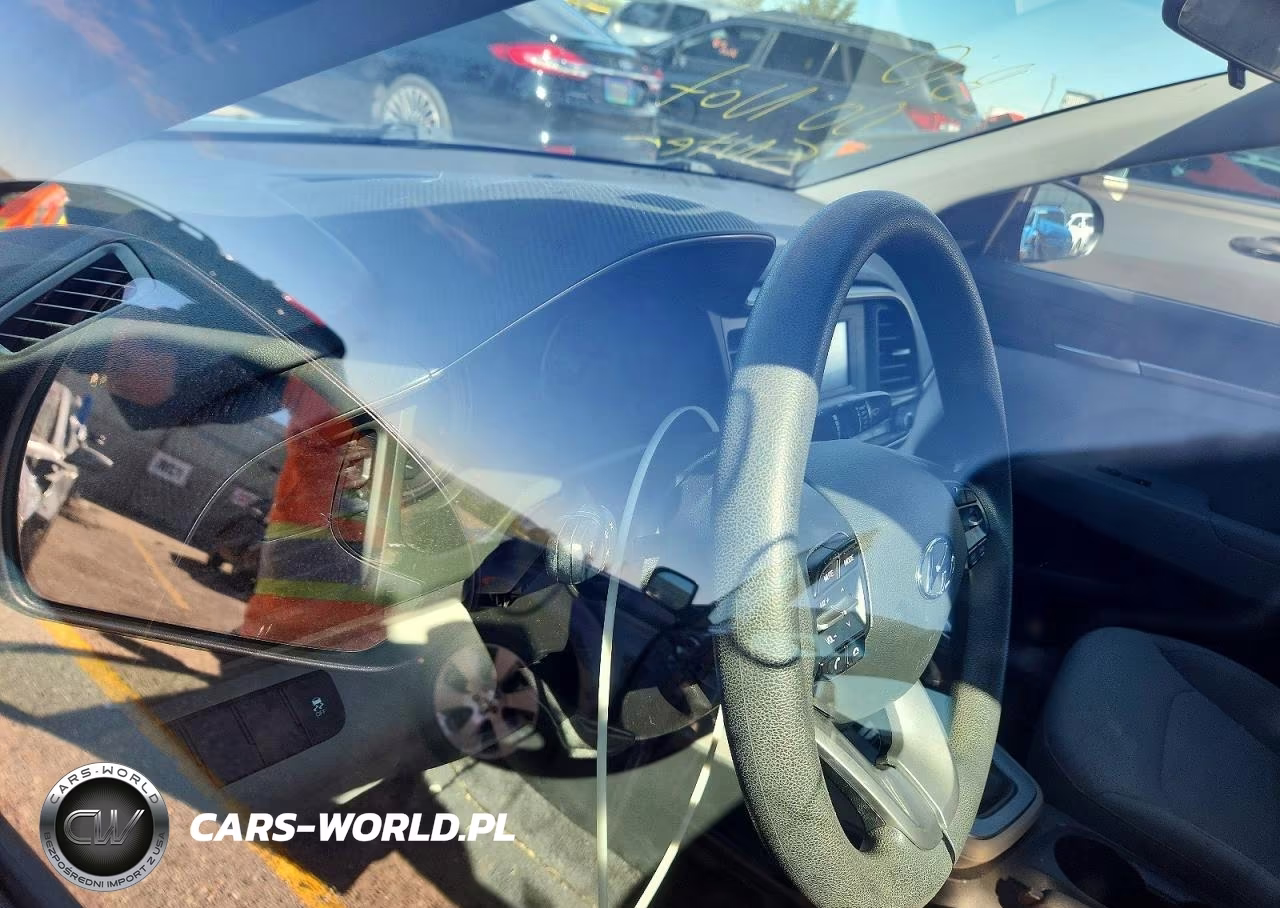 2019 Hyundai Elantra Se VIN:5NPD74LF1KH487042 - 9