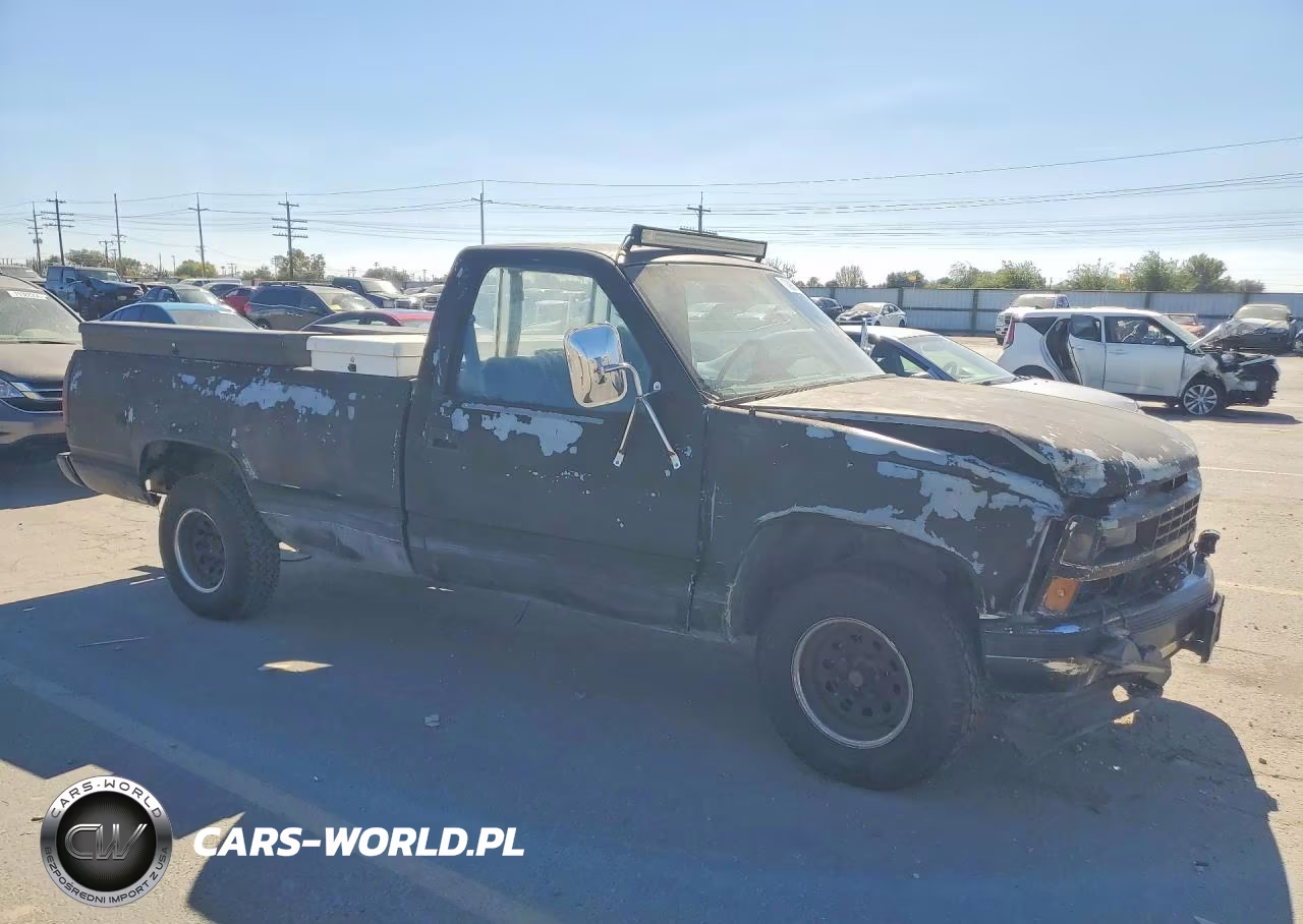 1989 Chevrolet Gmt-400 C2500 VIN:1GCFC24K3KE162607 - 4
