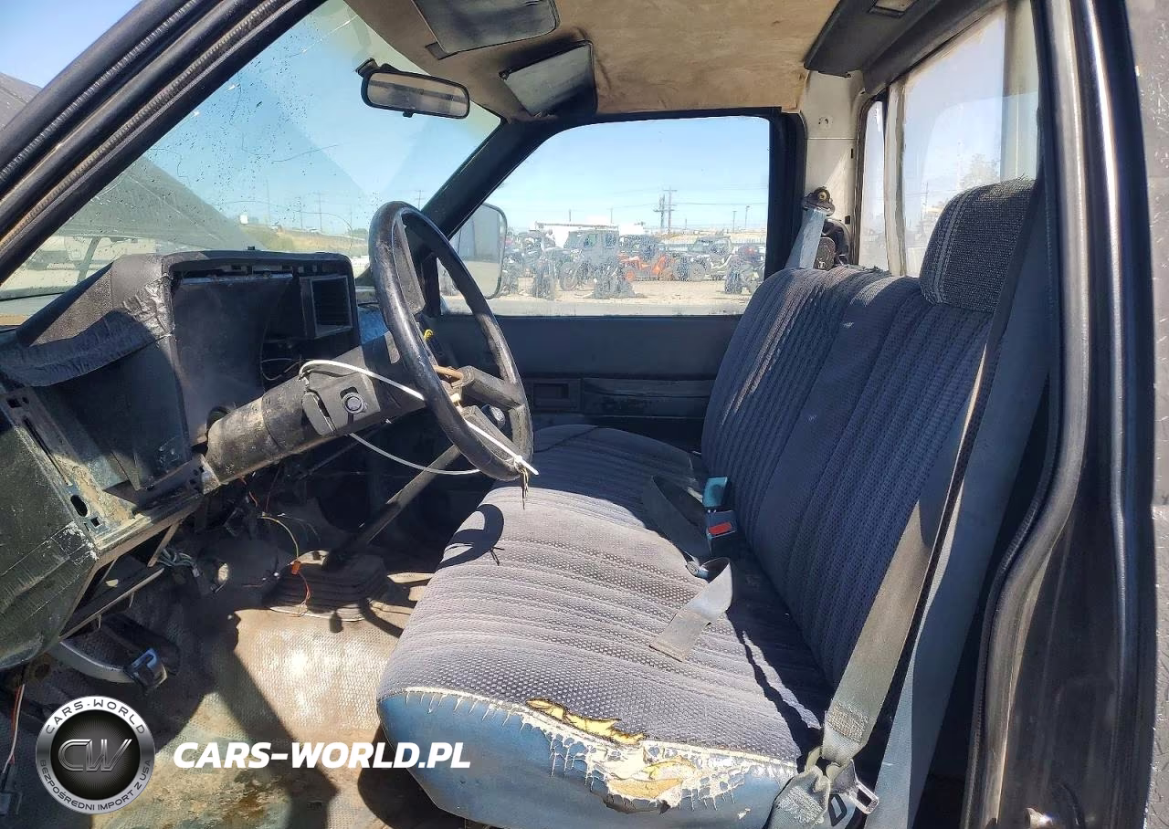 1989 Chevrolet Gmt-400 C2500 VIN:1GCFC24K3KE162607 - 7