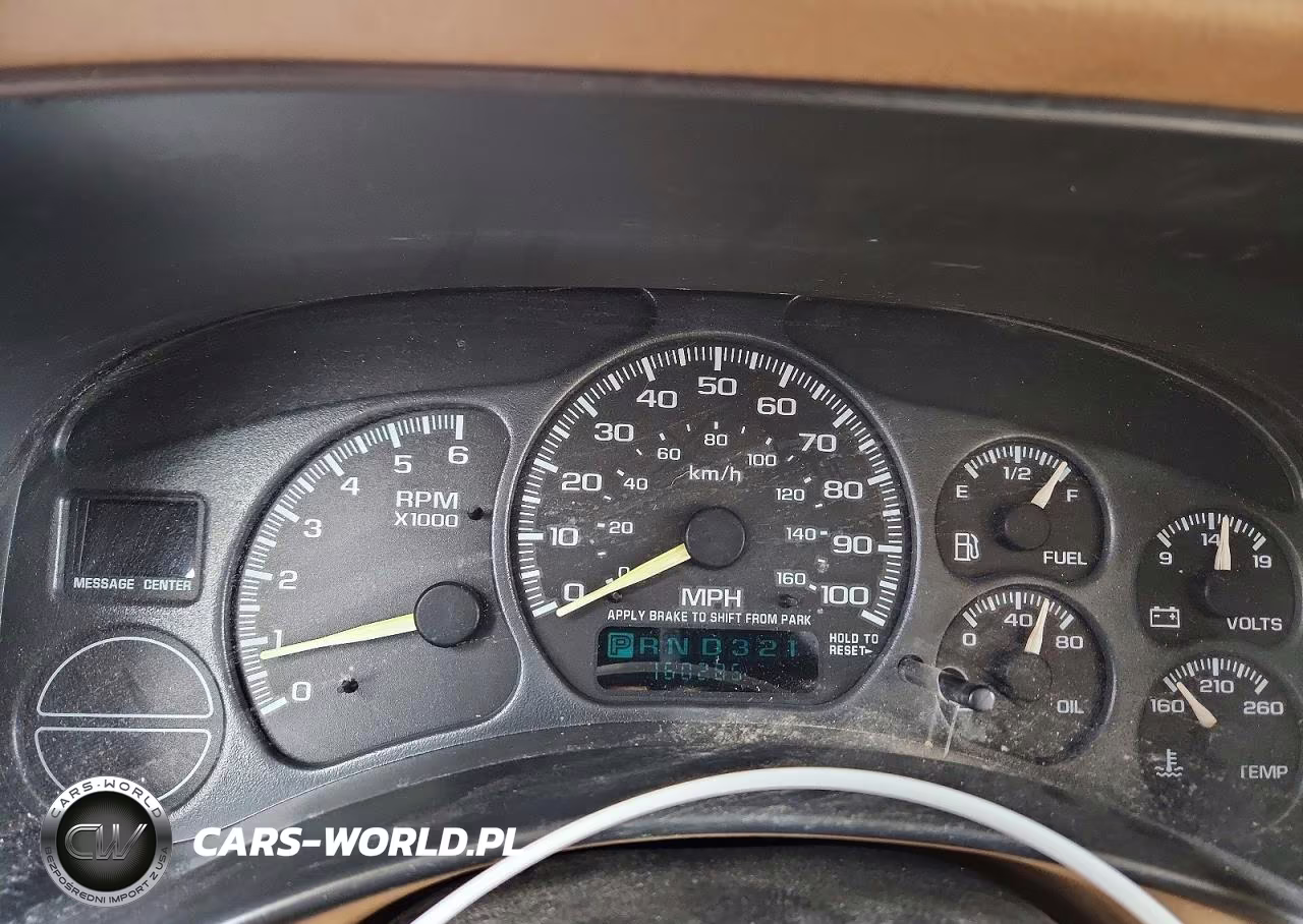 2000 Chevrolet Tahoe K1500 VIN:1GNEK13T8YJ131377 - 9