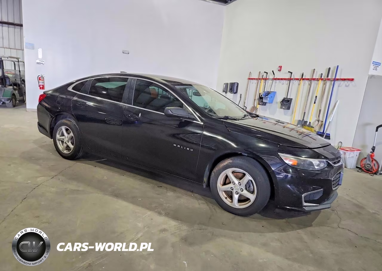 2017 Chevrolet Malibu Ls VIN:1G1ZB5ST2HF158296 - 4