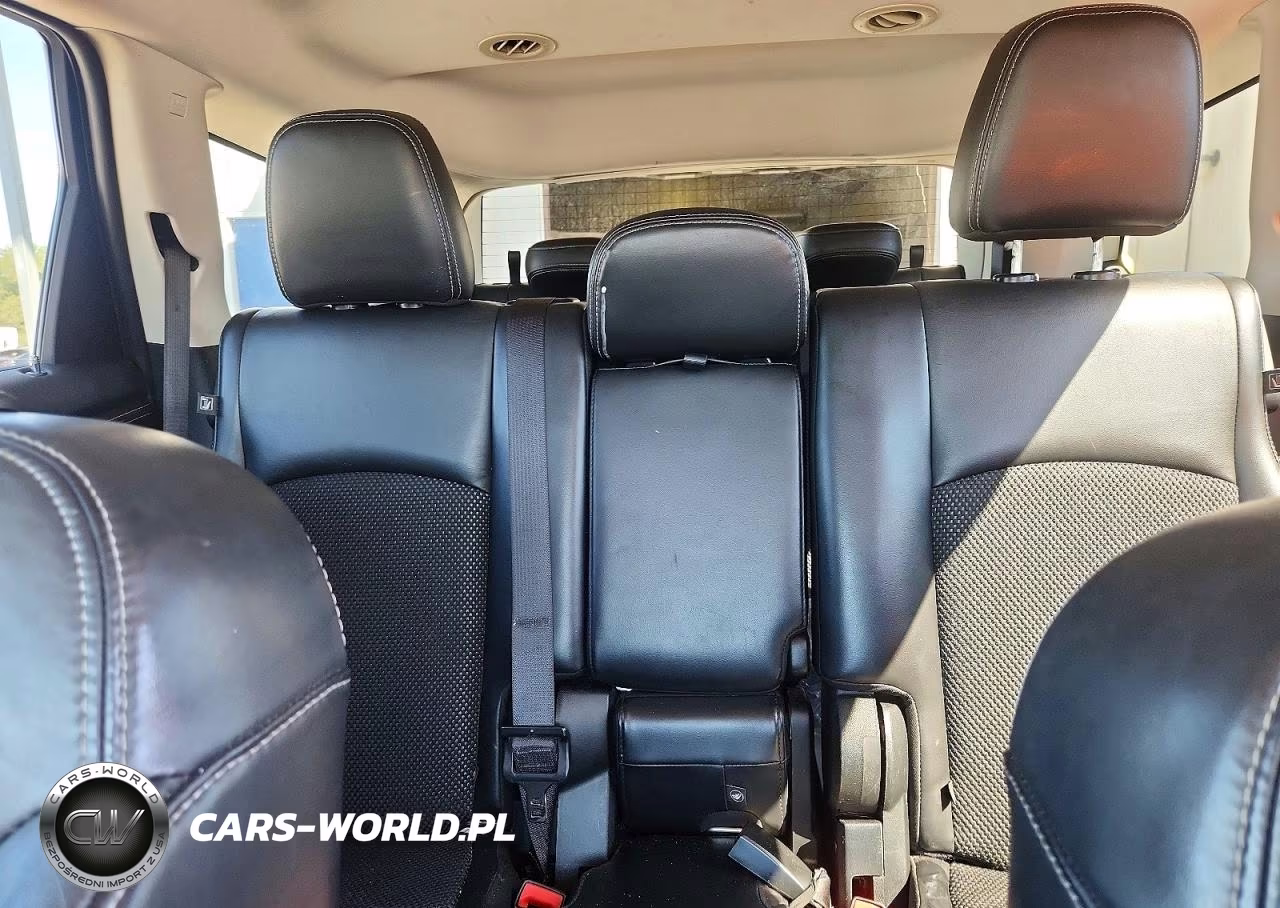 2018 Dodge Journey Crossroad VIN:3C4PDCGB5JT414844 - 10