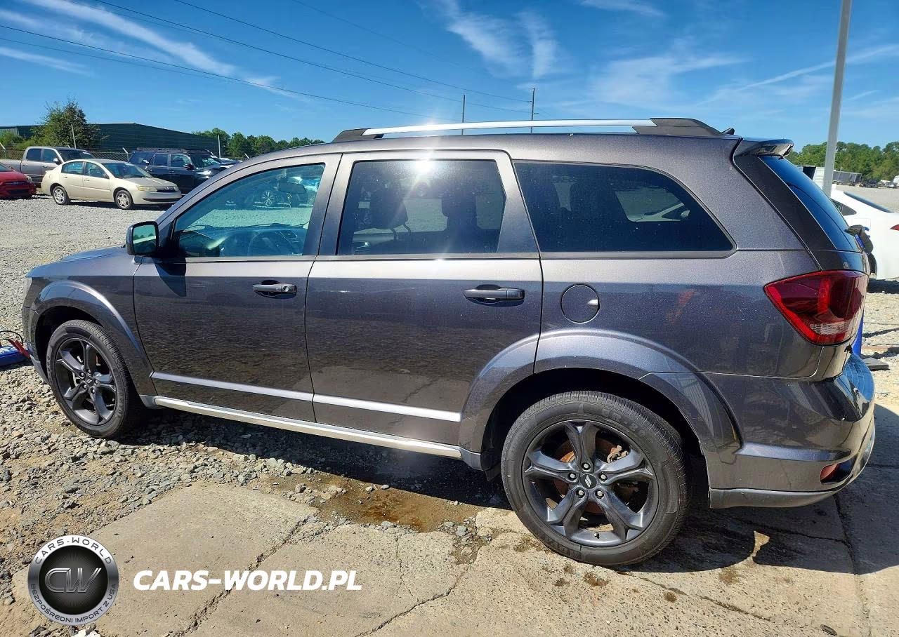 2018 Dodge Journey Crossroad VIN:3C4PDCGB5JT414844 - 2