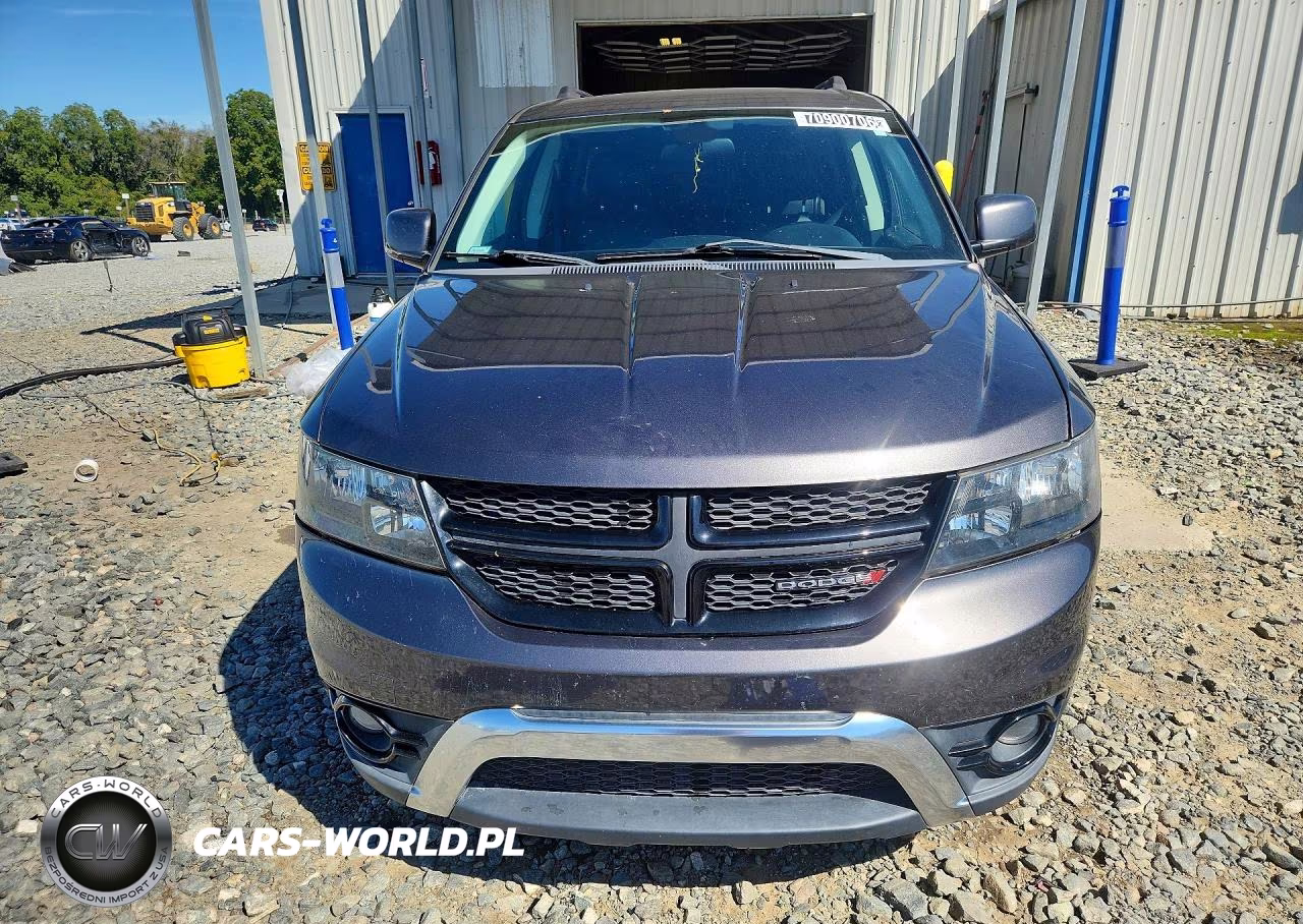2018 Dodge Journey Crossroad VIN:3C4PDCGB5JT414844 - 5