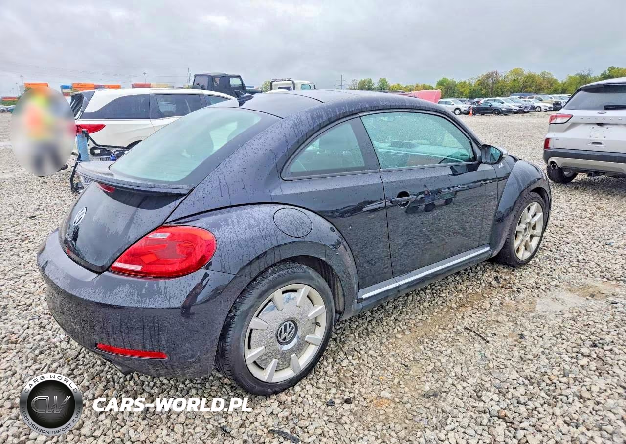 2013 Volkswagen Beetle Turbo VIN:3VWVT7AT8DM687744 - 3