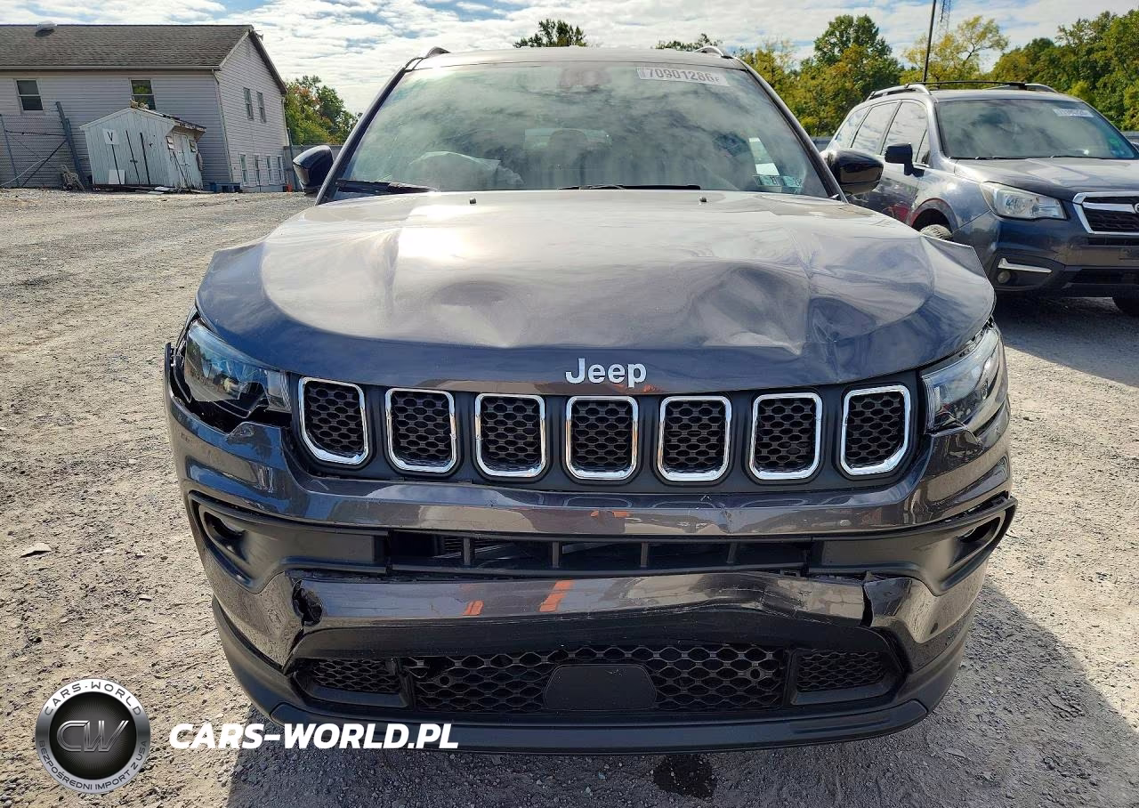 2023 Jeep Compass Latitude VIN:3C4NJDBNXPT501879 - 5