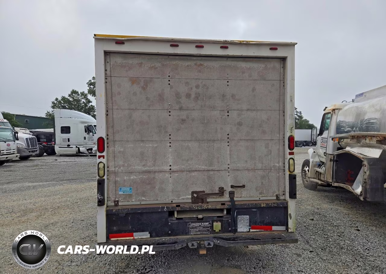 2005 GMC Savana Box Truck VIN:1GDHG31UX51911404 - 6