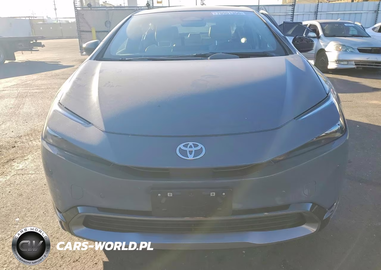2026 Toyota Prius Xle VIN:JTDACAAU6T3080653 - 5