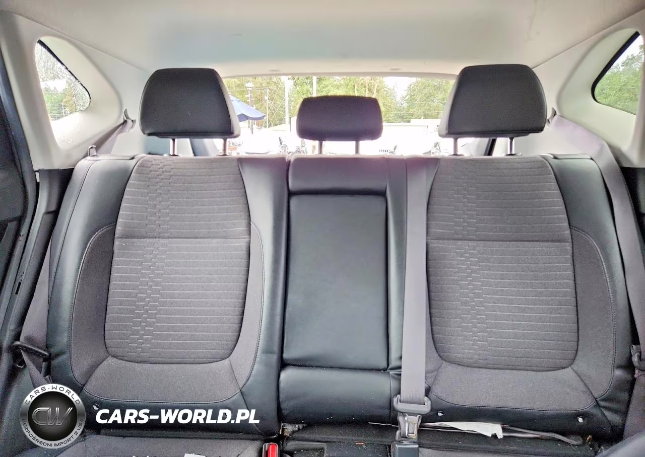 2021 Kia Seltos S VIN:KNDEUCAA0M7042524 - 10