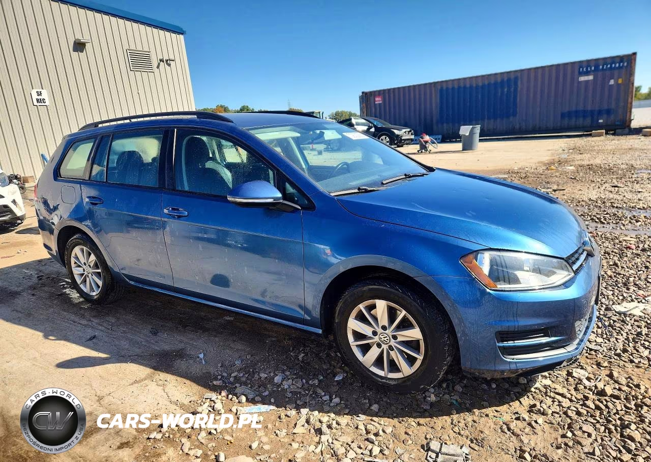 2016 Volkswagen Golf Sportwagen S VIN:3VWC17AU7GM513240 - 4